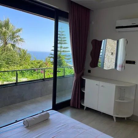 Σπίτι διακοπών With A View And Pool *
