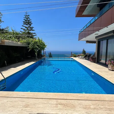With A View And Pool Αλάνια