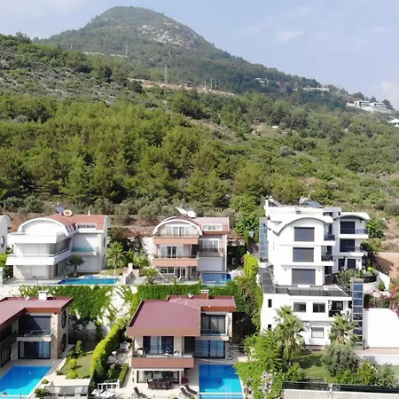 With A View And Pool Holiday home