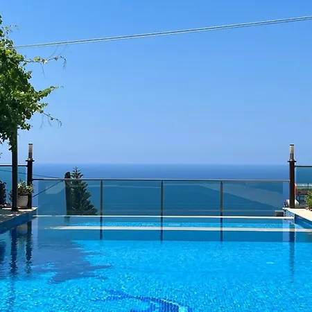 Dom wakacyjny With A View And Pool Alanya